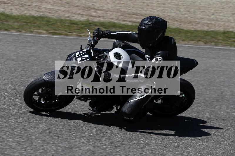 /15 22.05.2026  Plüss Moto Sport  Discover the Bike ADR /Gruppe gruen - Bike 1/44